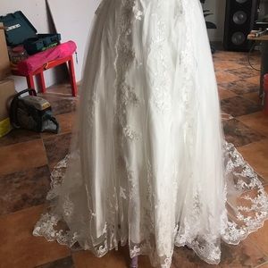 Off shoulder wedding dress
